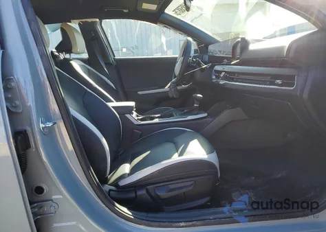 2025 Kia K4 Gt-Line Turbo из США, поврежденный, VIN 3KPFW4DCXSE181770